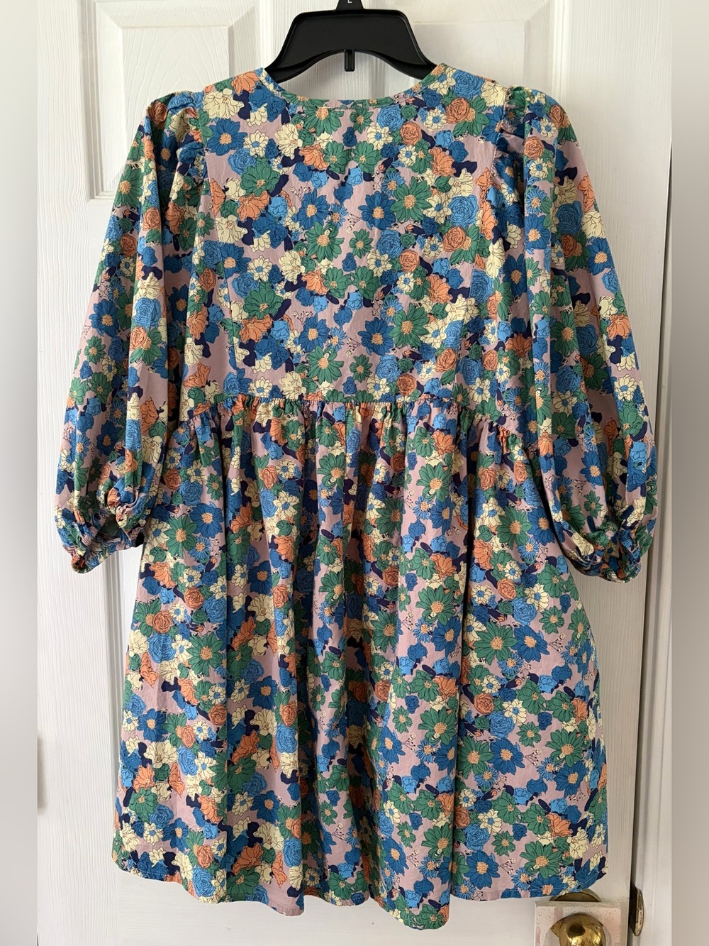 entro Floral Puff-Sleeve Dress in Blue, Green & Peach - Picture 4 of 4